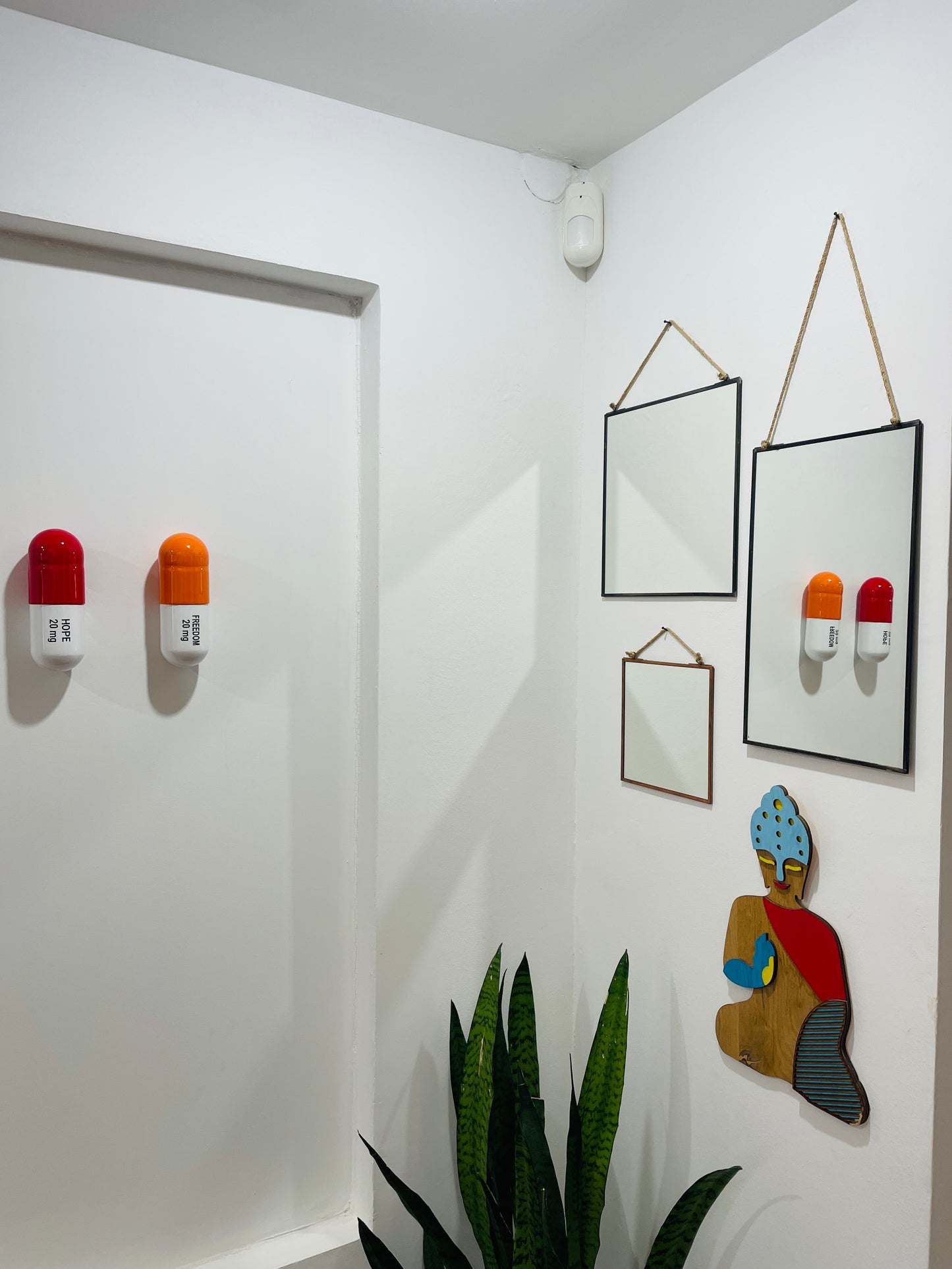 20 MG Hope Freedom pill Combo (red, orange, white) - figurative sculpture