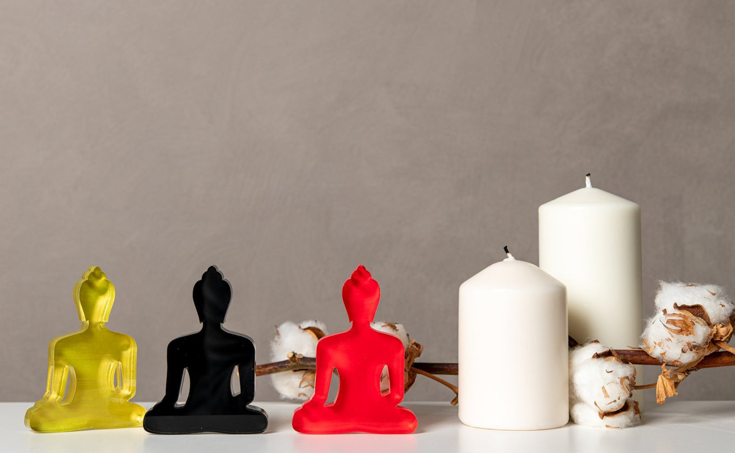 Buddha statue set of 3 - Gold, Black and Red