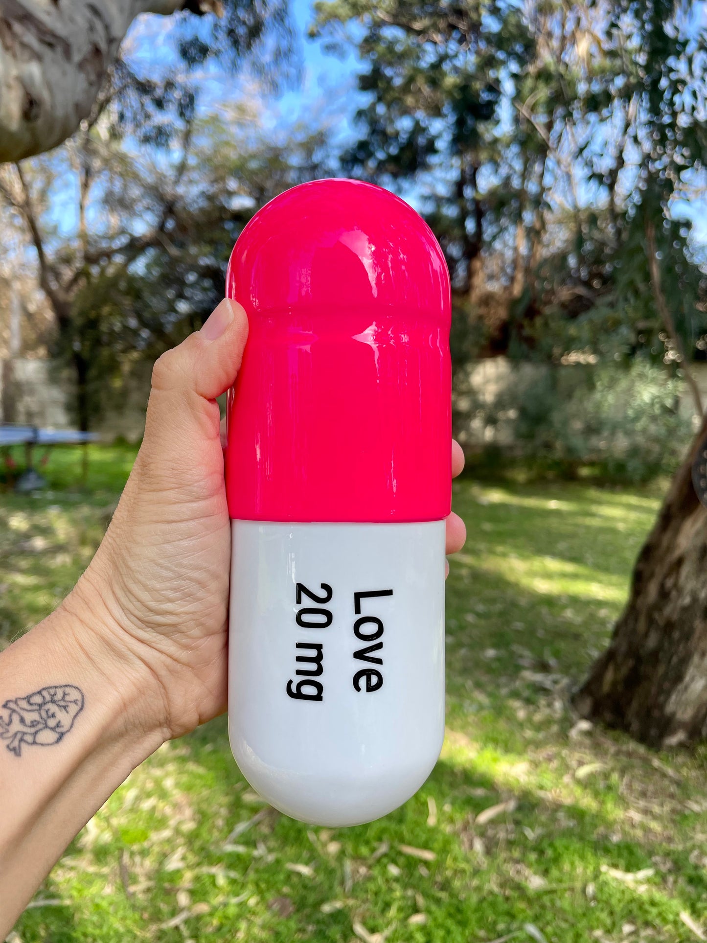 Ceramic love pill - Fluorescent pink and White