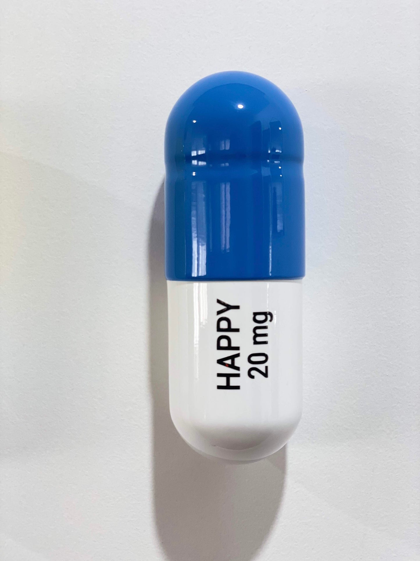 20 MG Love Happy pill Combo (yellow, blue, white) - figurative sculpture