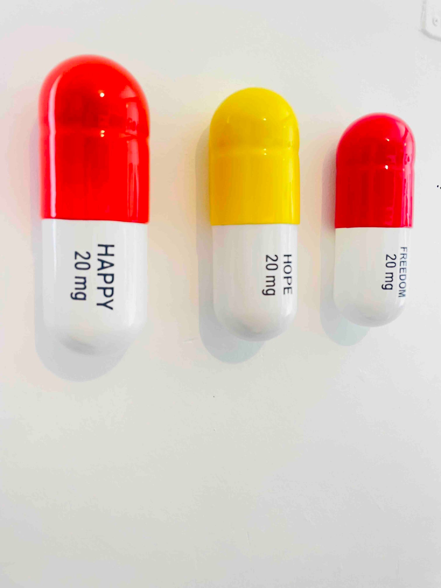20 MG Happy pill Combo (red, yellow and orange) - figurative sculpture