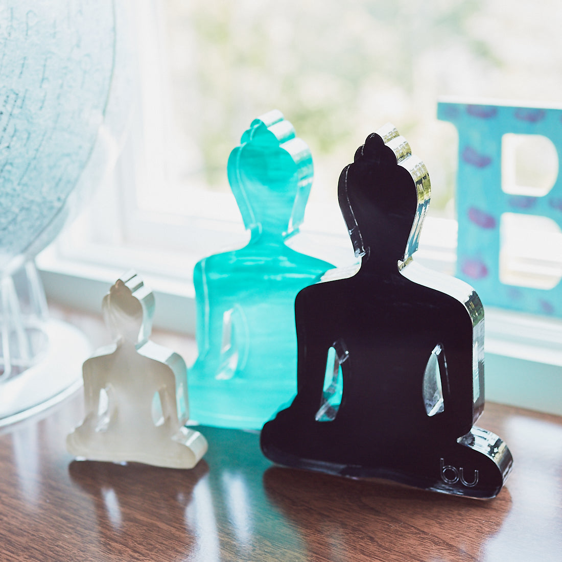 Mini Buddha statue - Contemporary Meditating Black Buddha